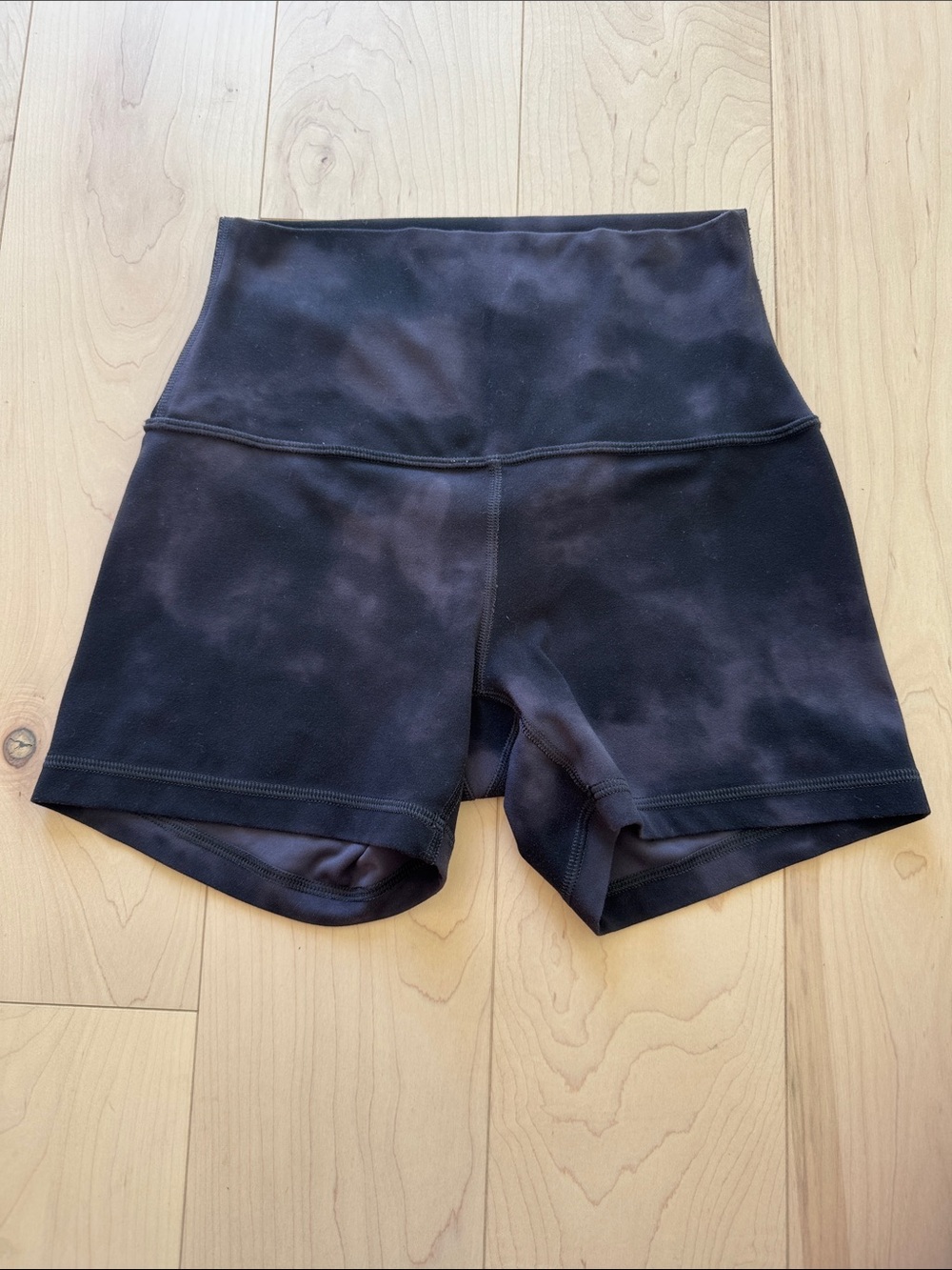 High-Rise Women's Active Shorts in Dark Charcoal Tie Dye